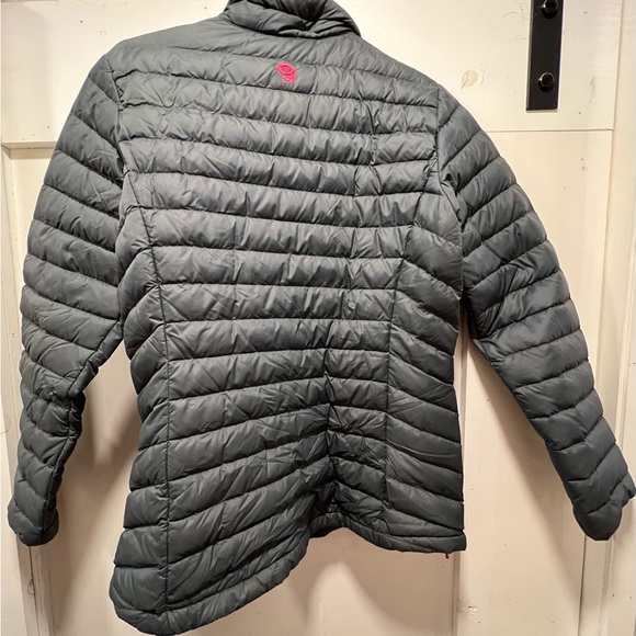Mountain hardware shield 650 down jacket (Not a hoodie)Women’s Light weight - Picture 2 of 9